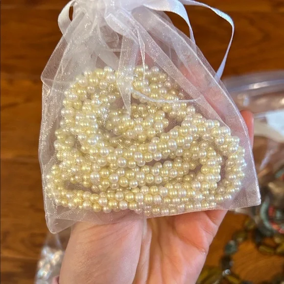 Assorted Jewelry Collection - Picture 8 of 16